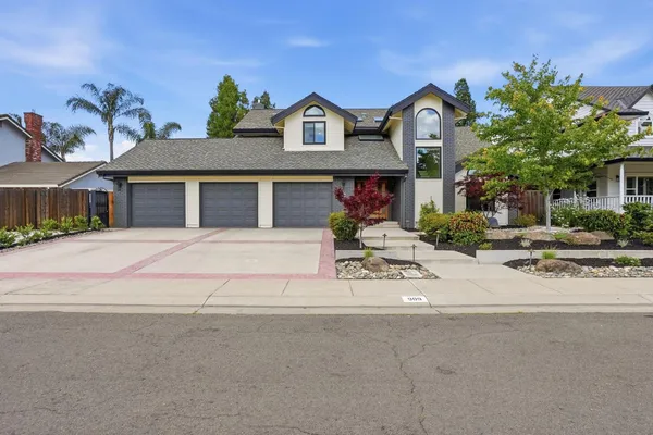 $1,049,000 | 909 Opal Lane, Ripon, CA 95366