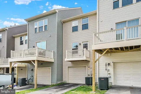 $475,000 | 19712 Preservation Mews Montgomery Village, Montgomery Village, MD 20886