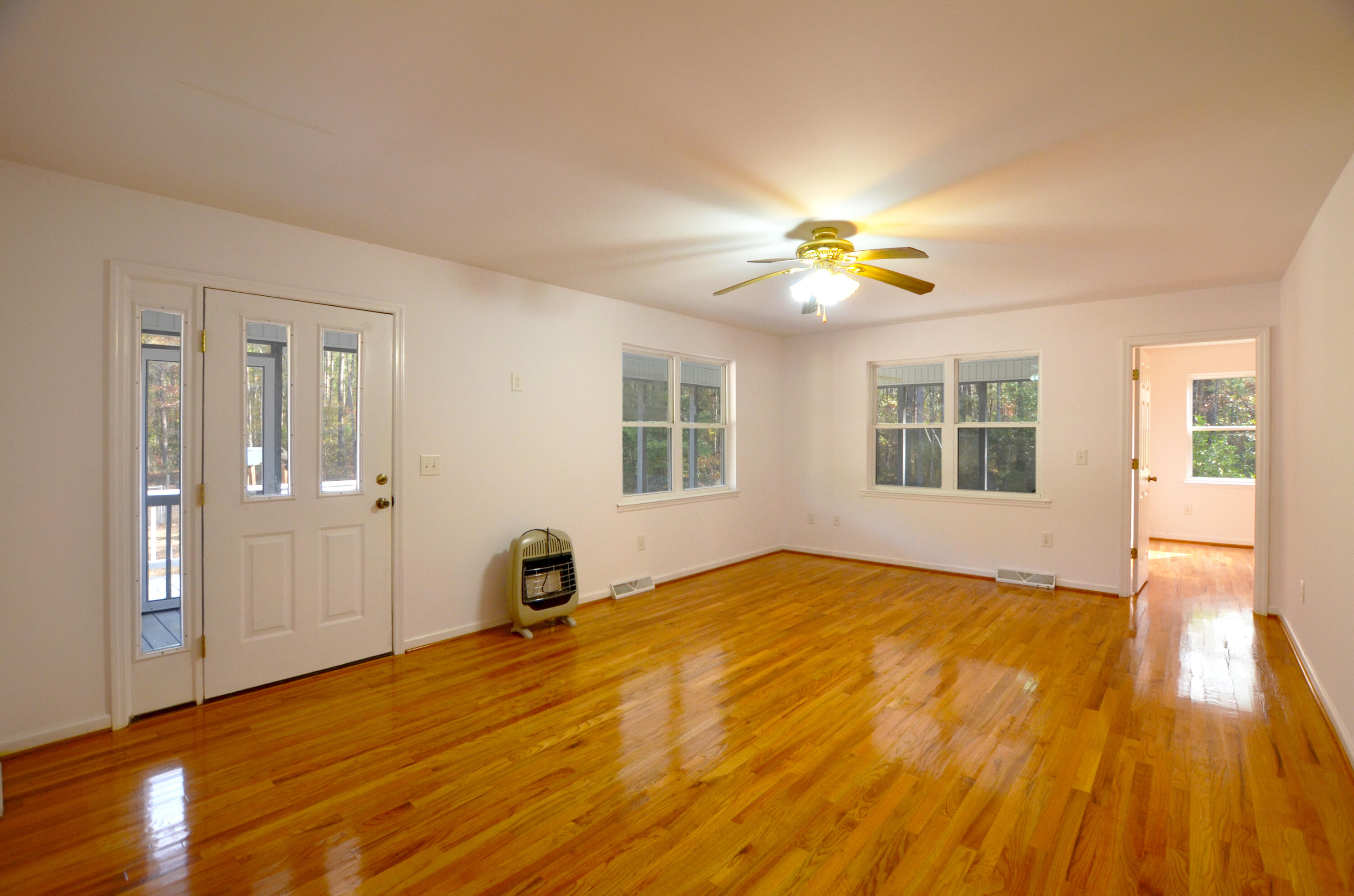2300 Bethera Road Bonneau, SC 29431 - Photo 16 of 43 16-Living-Room