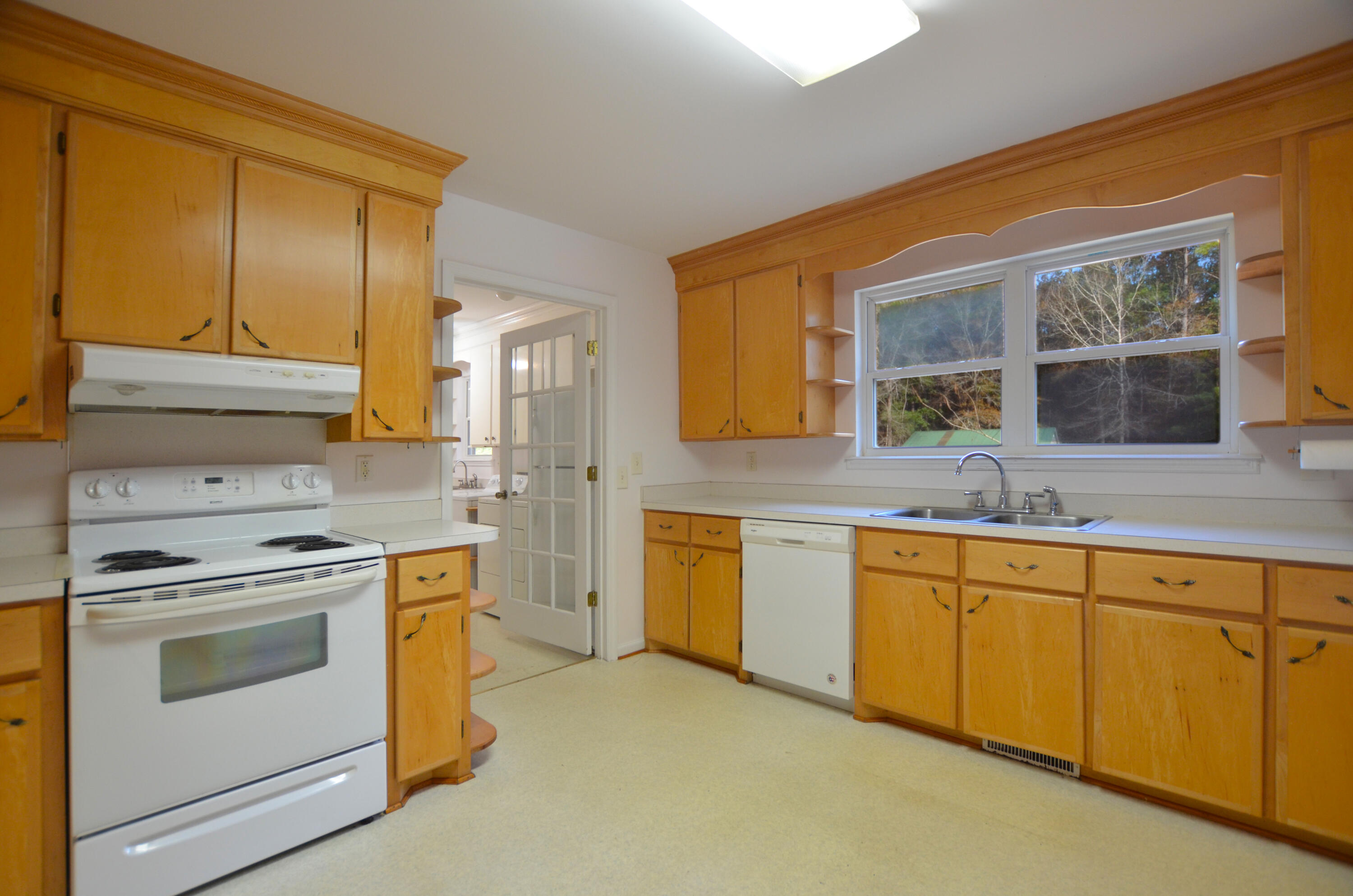 2300 Bethera Road Bonneau, SC 29431 - Photo 21 of 43 20-Kitchen