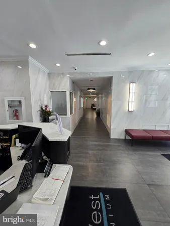 $1,595 | 2101-17 Chestnut Street, Unit 919, Philadelphia, PA 19103