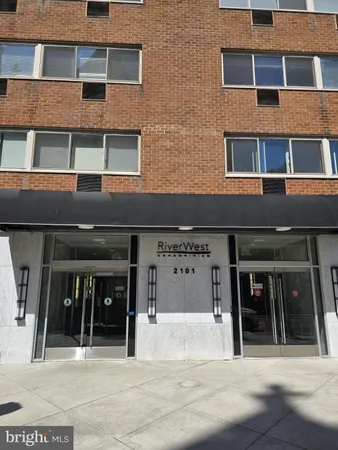 $1,595 | 2101-17 Chestnut Street, Unit 919, Philadelphia, PA 19103