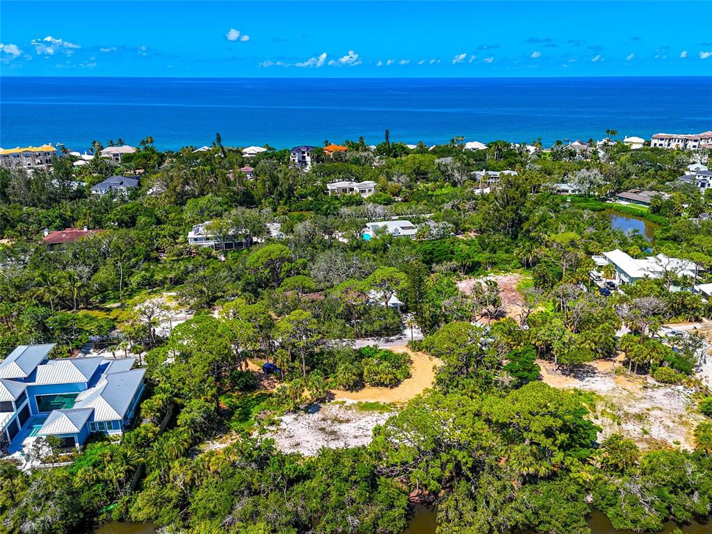 7233 Pine Needle Road Sarasota, FL 34242 - Photo 9 of 23 Gallery Image 9