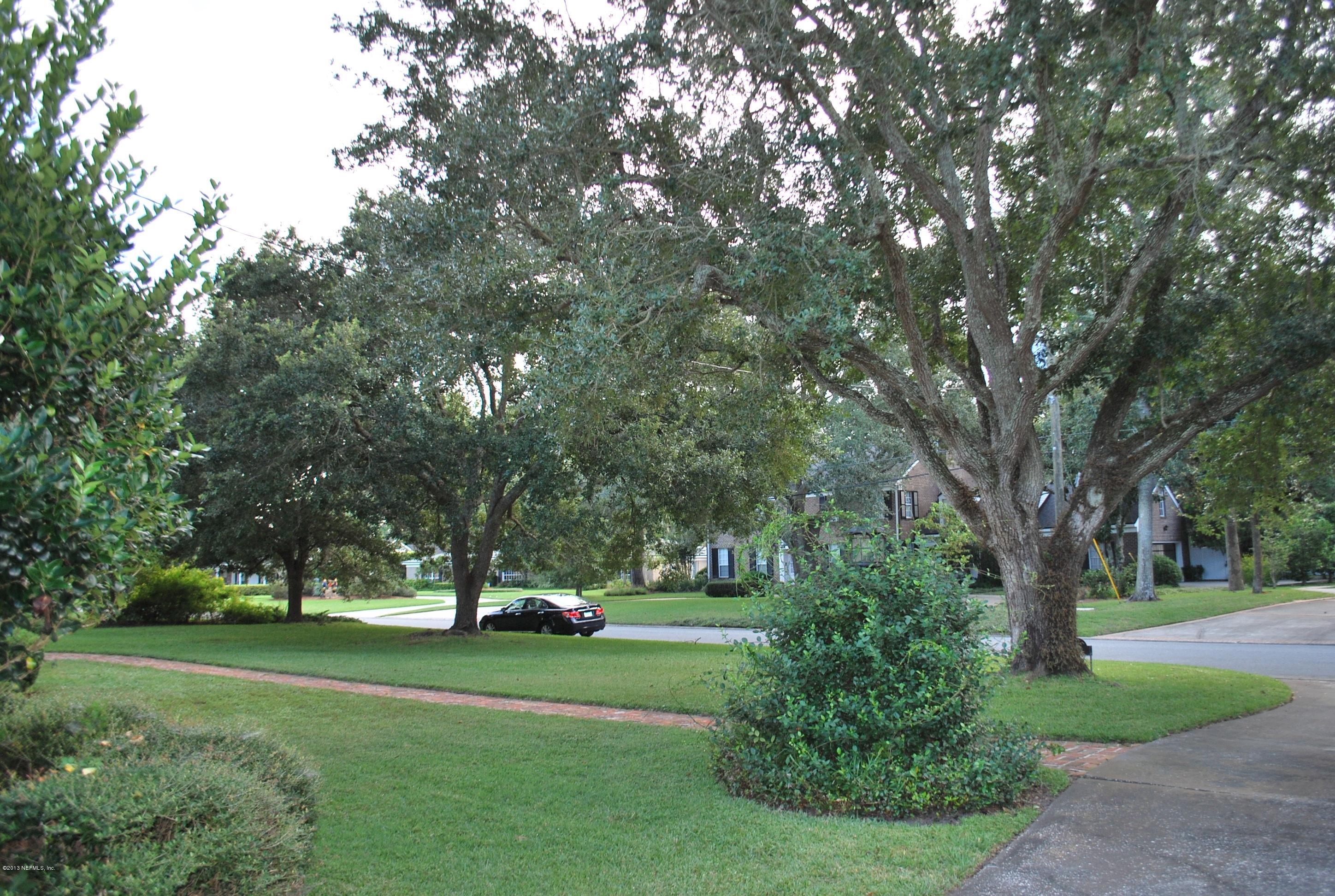 4832 Long Bow Road Jacksonville, FL 32210 - Photo 54 of 56 View of front yard from side drive
