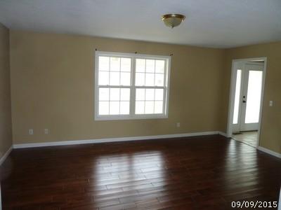 348 Elkins Road Jacksboro, TN 37757 - Photo 12 of 16 Image00013 -