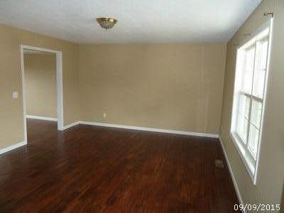 348 Elkins Road Jacksboro, TN 37757 - Photo 14 of 16 Image00015 -