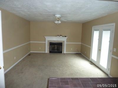 348 Elkins Road Jacksboro, TN 37757 - Photo 7 of 16 Image00007 -