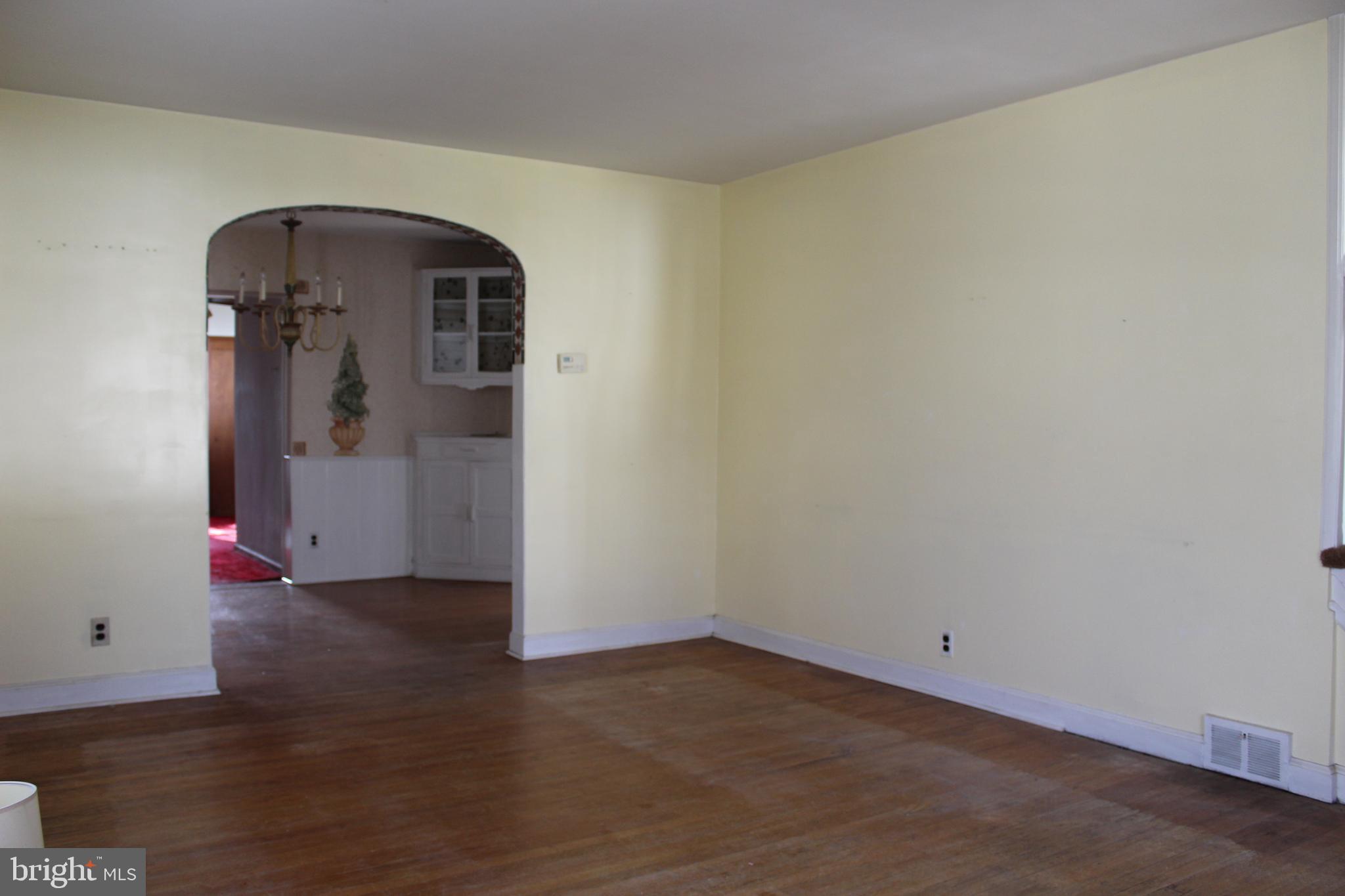 125 West Clearfield Road Havertown, PA 19083 - Photo 3 of 31