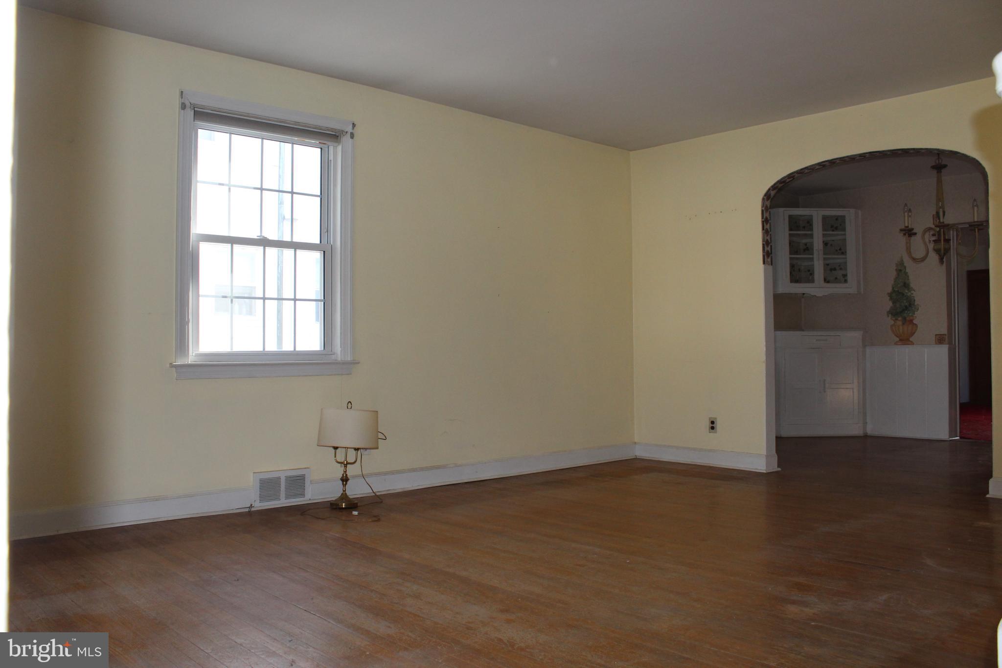 125 West Clearfield Road Havertown, PA 19083 - Photo 4 of 31