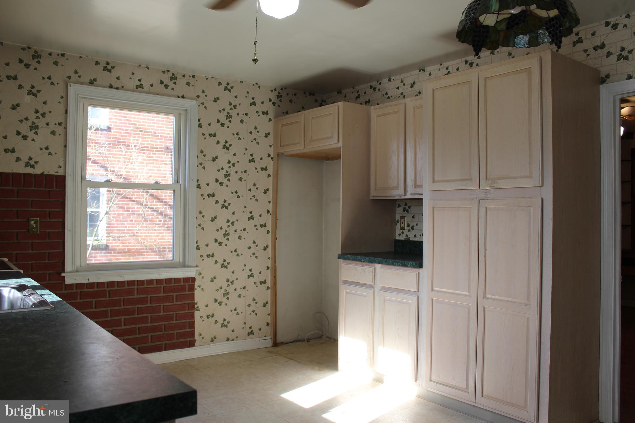 125 West Clearfield Road Havertown, PA 19083 - Photo 9 of 31