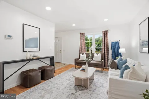 $399,900 | 14402 Stepping Stone Way, Burtonsville, MD 20866