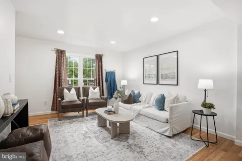 $399,900 | 14402 Stepping Stone Way, Burtonsville, MD 20866