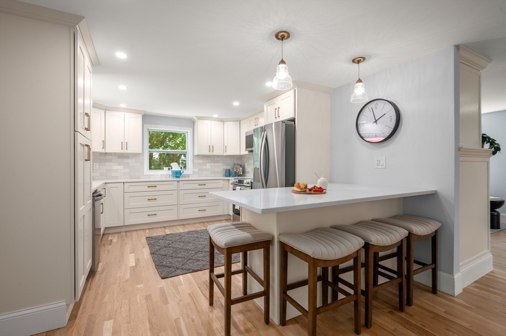8 Elginwood Road Peabody, MA 01960 - Photo 16 of 38