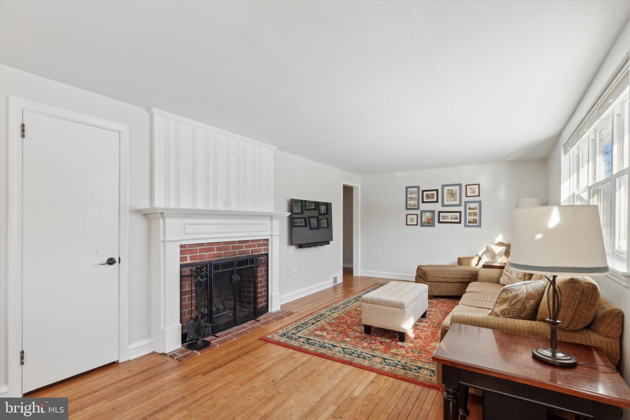 1021 Cardinal Road Audubon, PA 19403 - Photo 3 of 38 Family Room