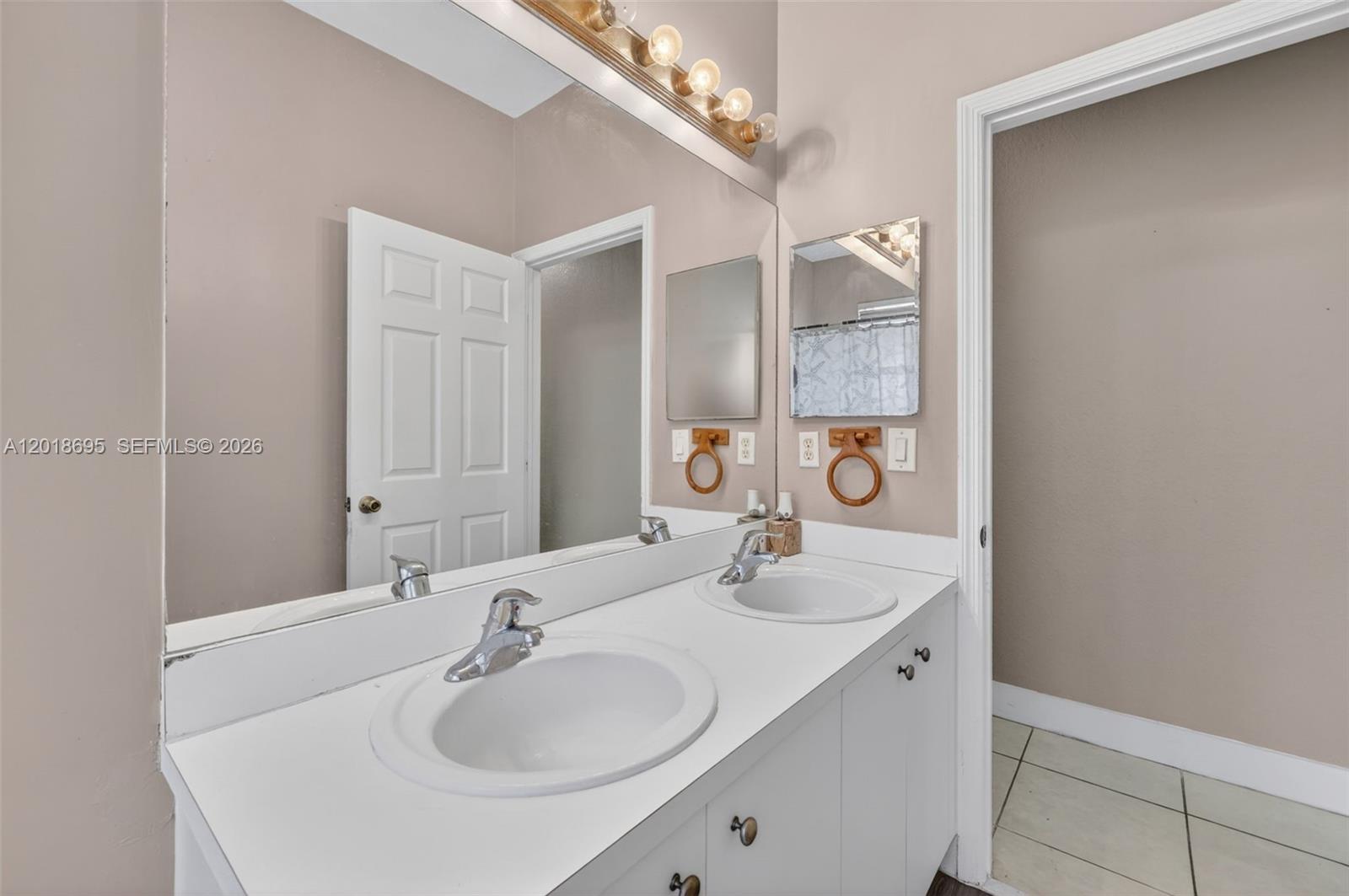 3985 Northeast 15th Street Homestead, FL 33033 - Photo 25 of 57