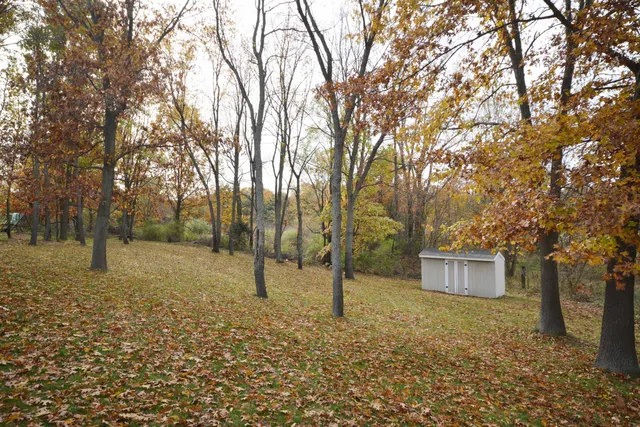 $420,000 | 54060 Ridgeview Circle, Paw Paw, MI 49079