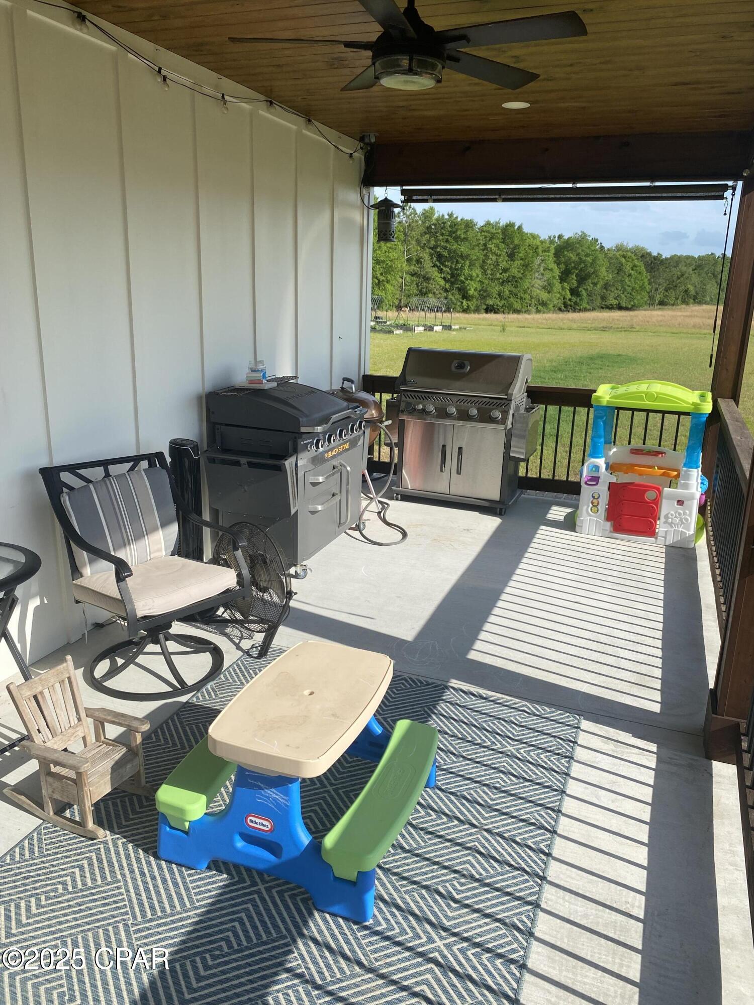 6345 Bull Frog Drive Bascom, FL 32423 - Photo 10 of 39