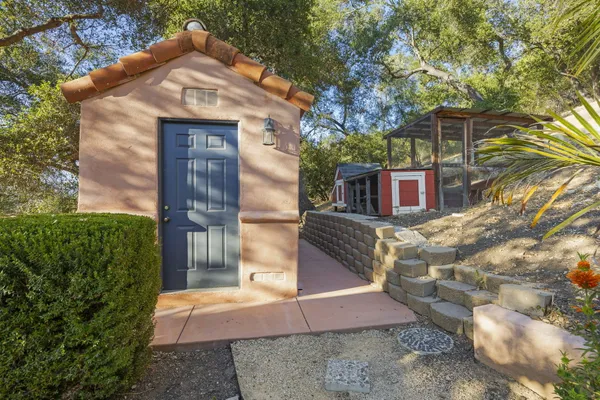 $1,850,000 | 10920 North Ventura Avenue, Oak View, CA 93022