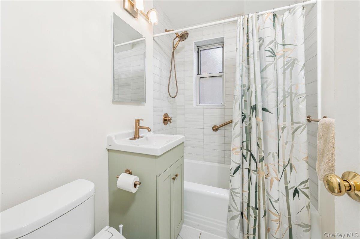 821 Bronx River Road, Unit 4D Bronxville, NY 10708 - Photo 16 of 19