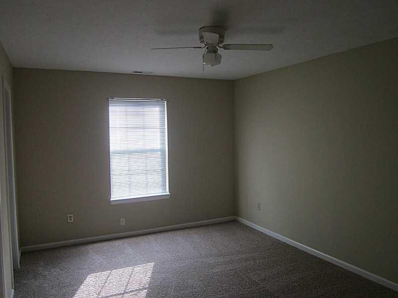 2528 Copper Tree Way Carmel, IN 46033 - Photo 12 of 18