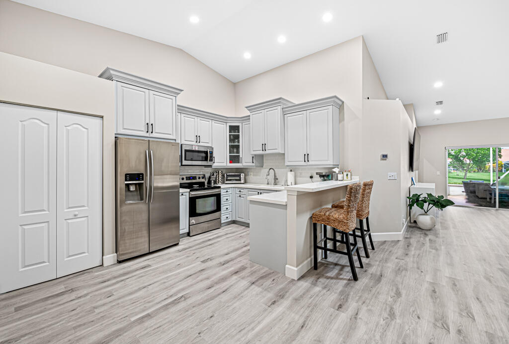 Venetian Isles Villa on water! WOW!