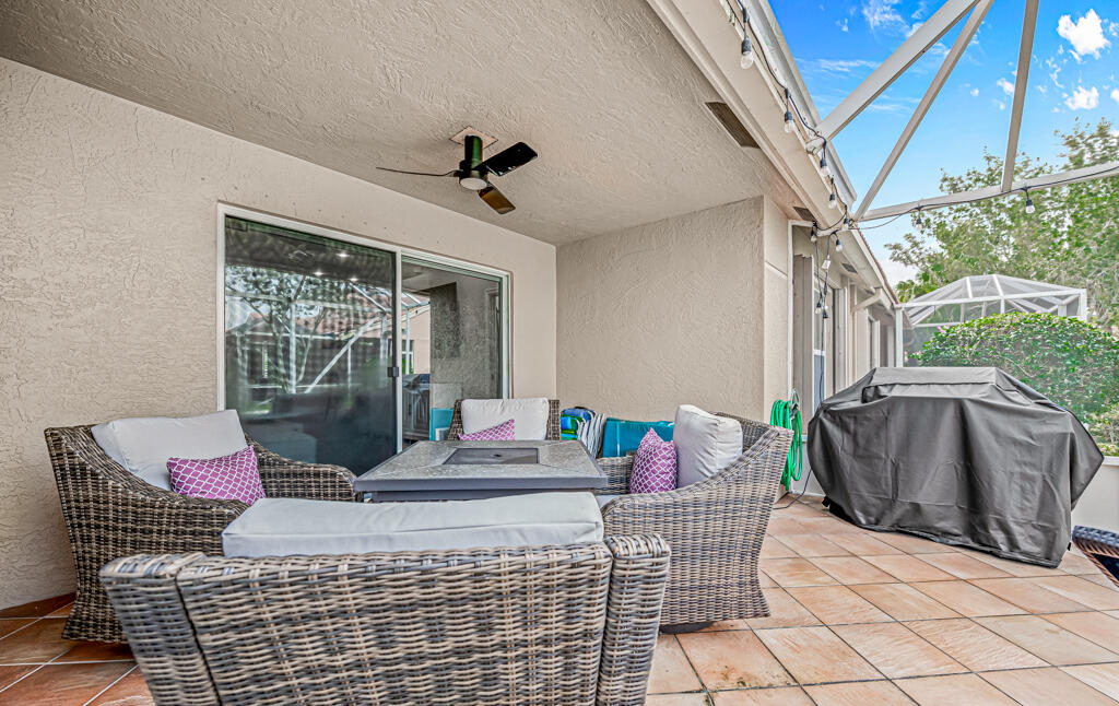 8425 Logia Circle Boynton Beach, FL 33472 - Photo 16 of 52 cocktails anyone?