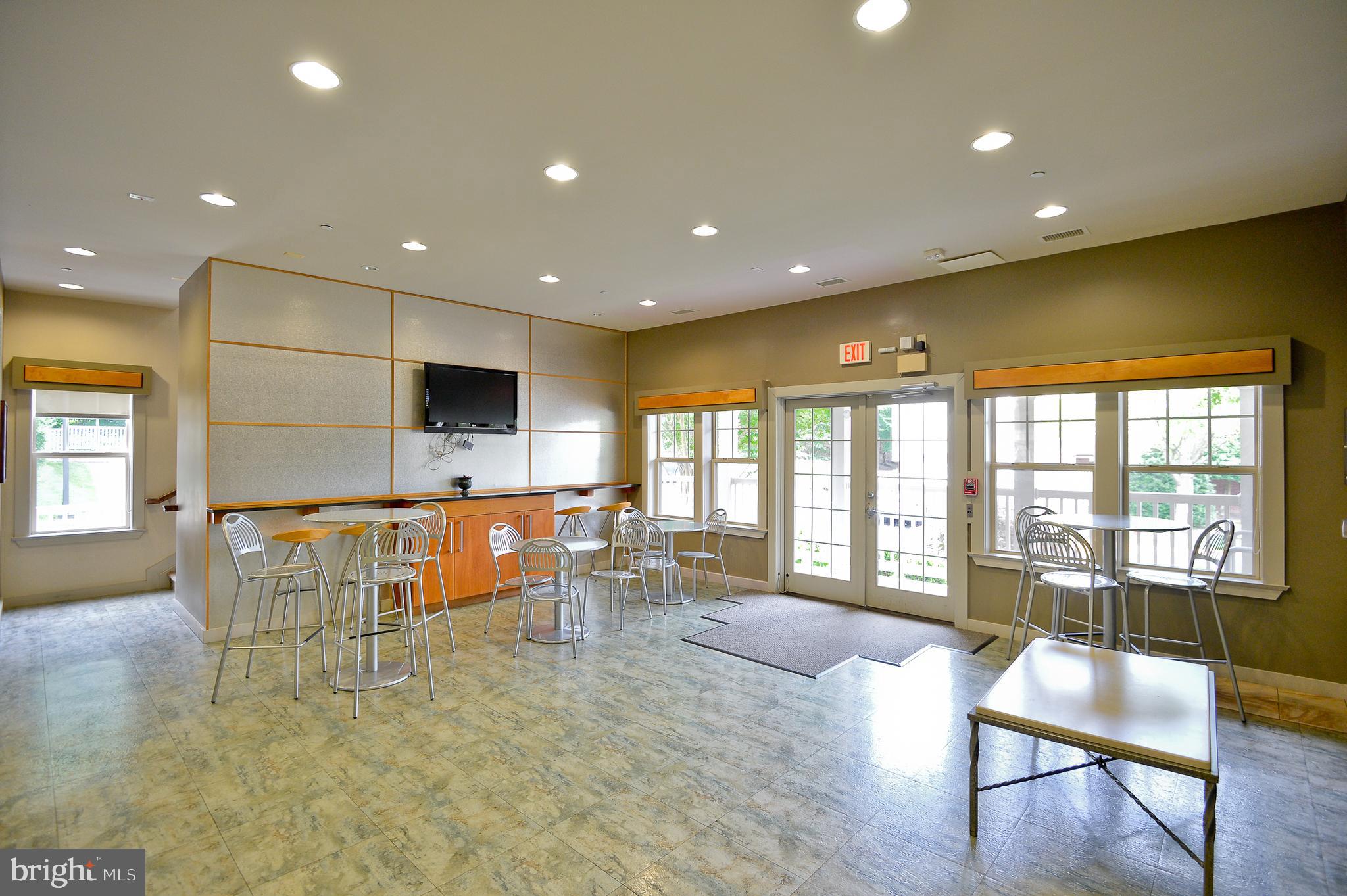 1781 Jonathan Way, Unit J Reston, VA 20190 - Photo 29 of 43 Gallery Image 29