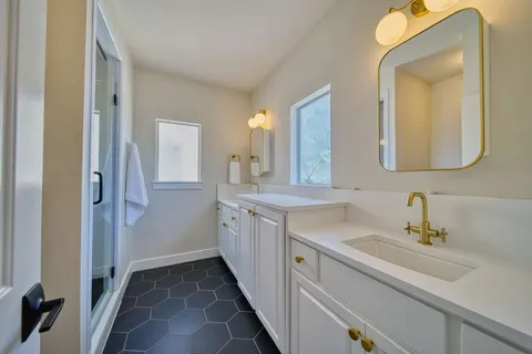 $915,000 | 4113 Camacho Street, Austin, TX 78723