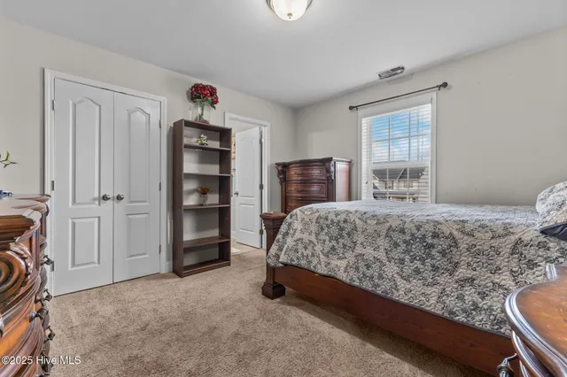 $650,000 | 609 Thornbrooke Drive, Hope Mills, NC 28348