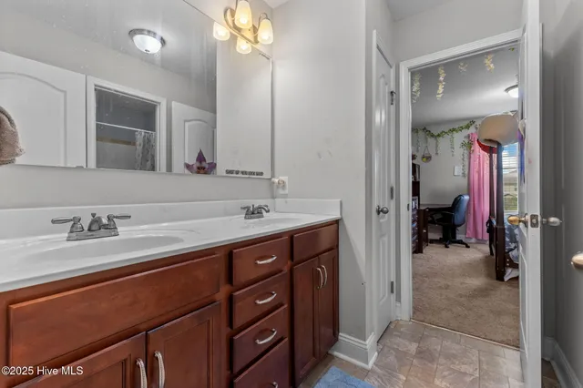 $650,000 | 609 Thornbrooke Drive, Hope Mills, NC 28348