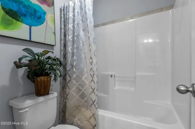 $650,000 | 609 Thornbrooke Drive, Hope Mills, NC 28348