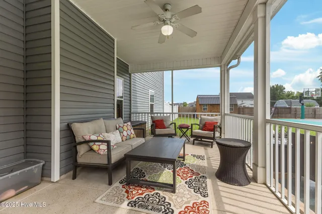 $650,000 | 609 Thornbrooke Drive, Hope Mills, NC 28348