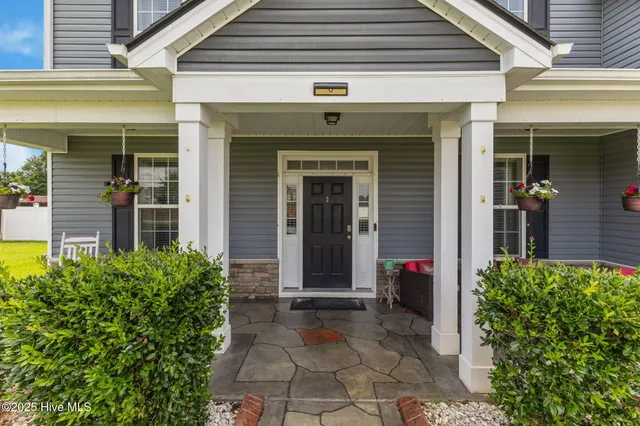 $650,000 | 609 Thornbrooke Drive, Hope Mills, NC 28348