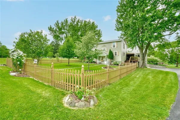 $439,900 | 4343 Elm Tree Road, Bloomfield, NY 14469