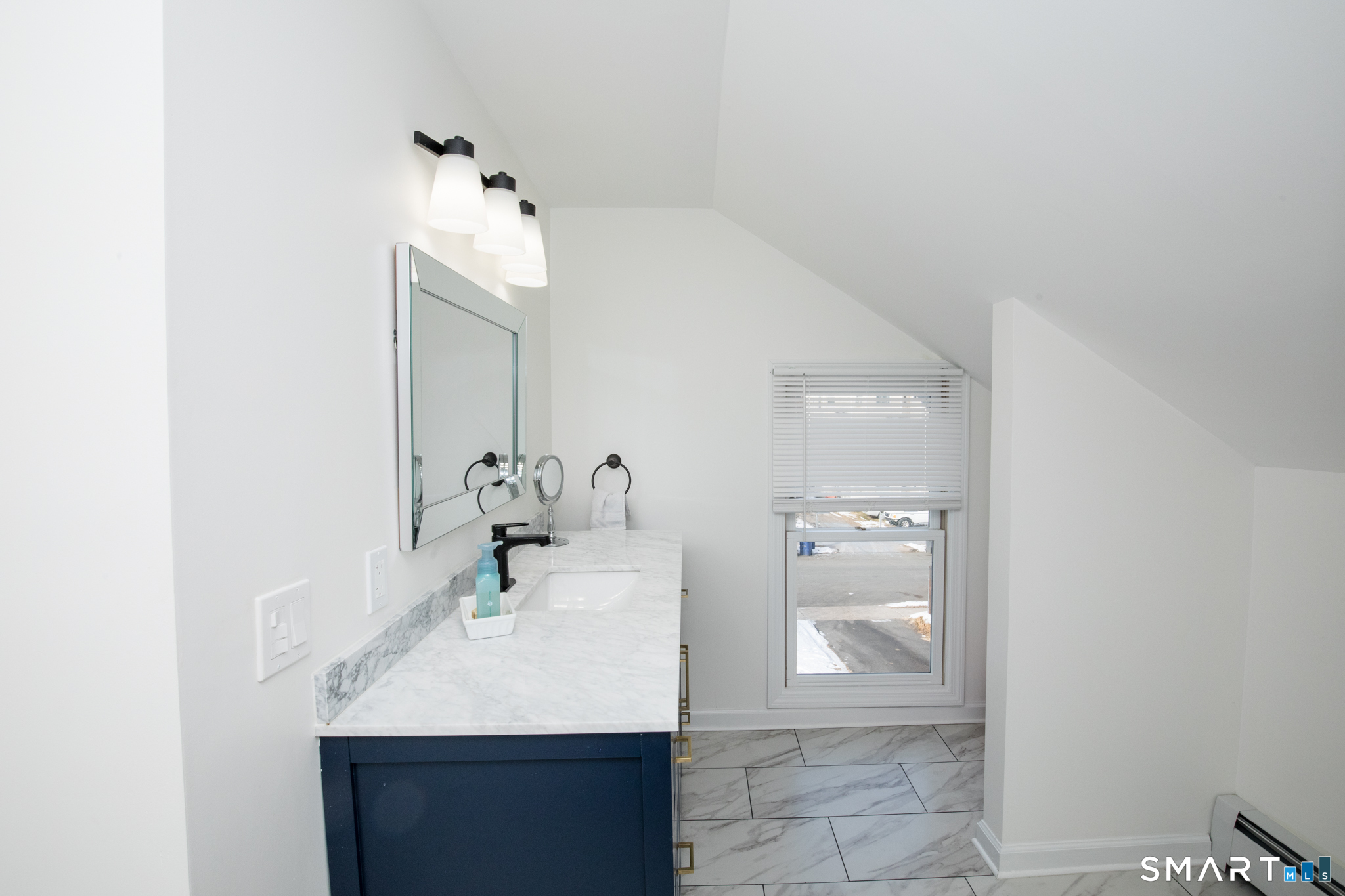 78 Martin Street Hartford, CT 06120 - Photo 12 of 33