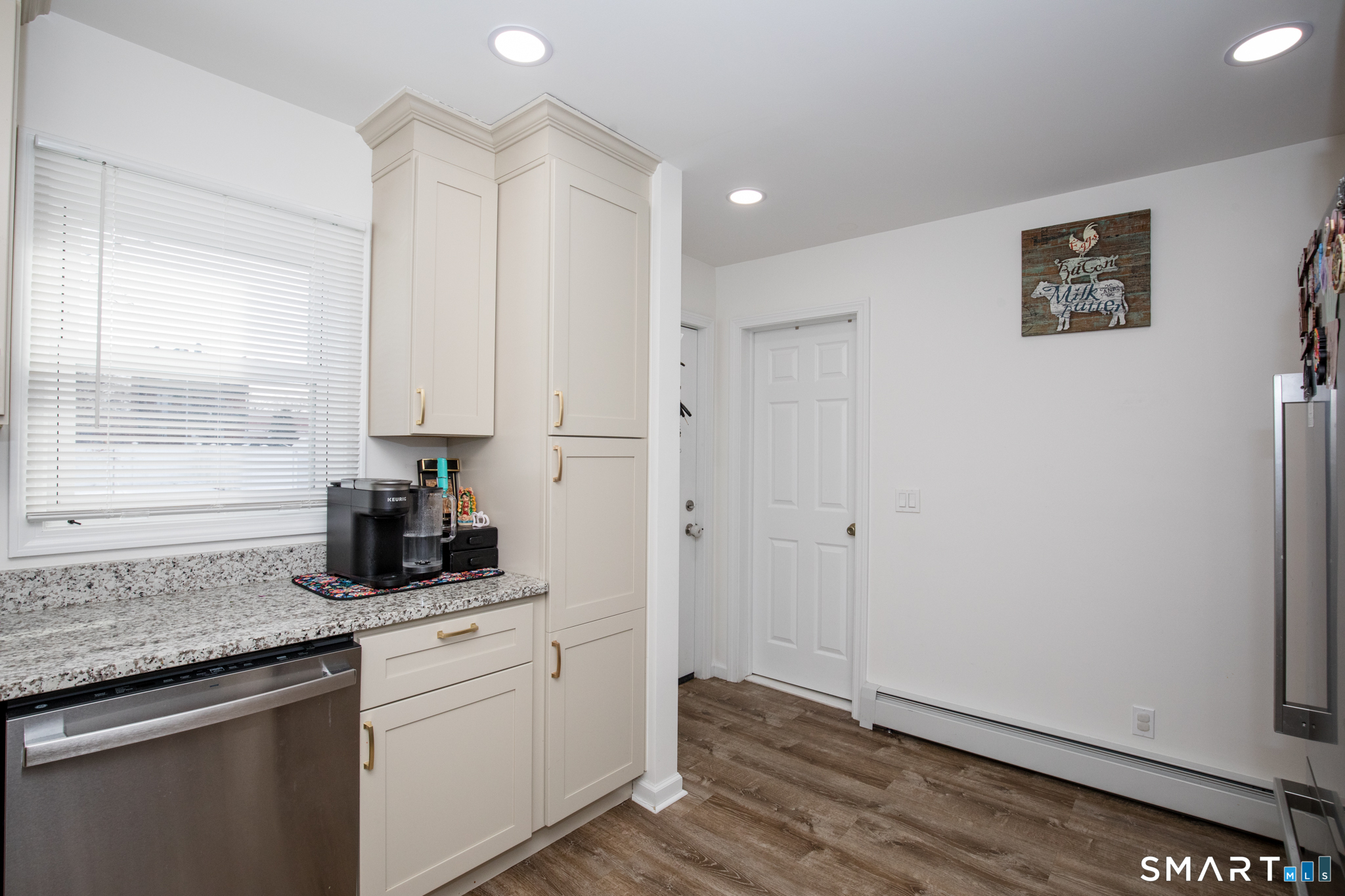 78 Martin Street Hartford, CT 06120 - Photo 23 of 33