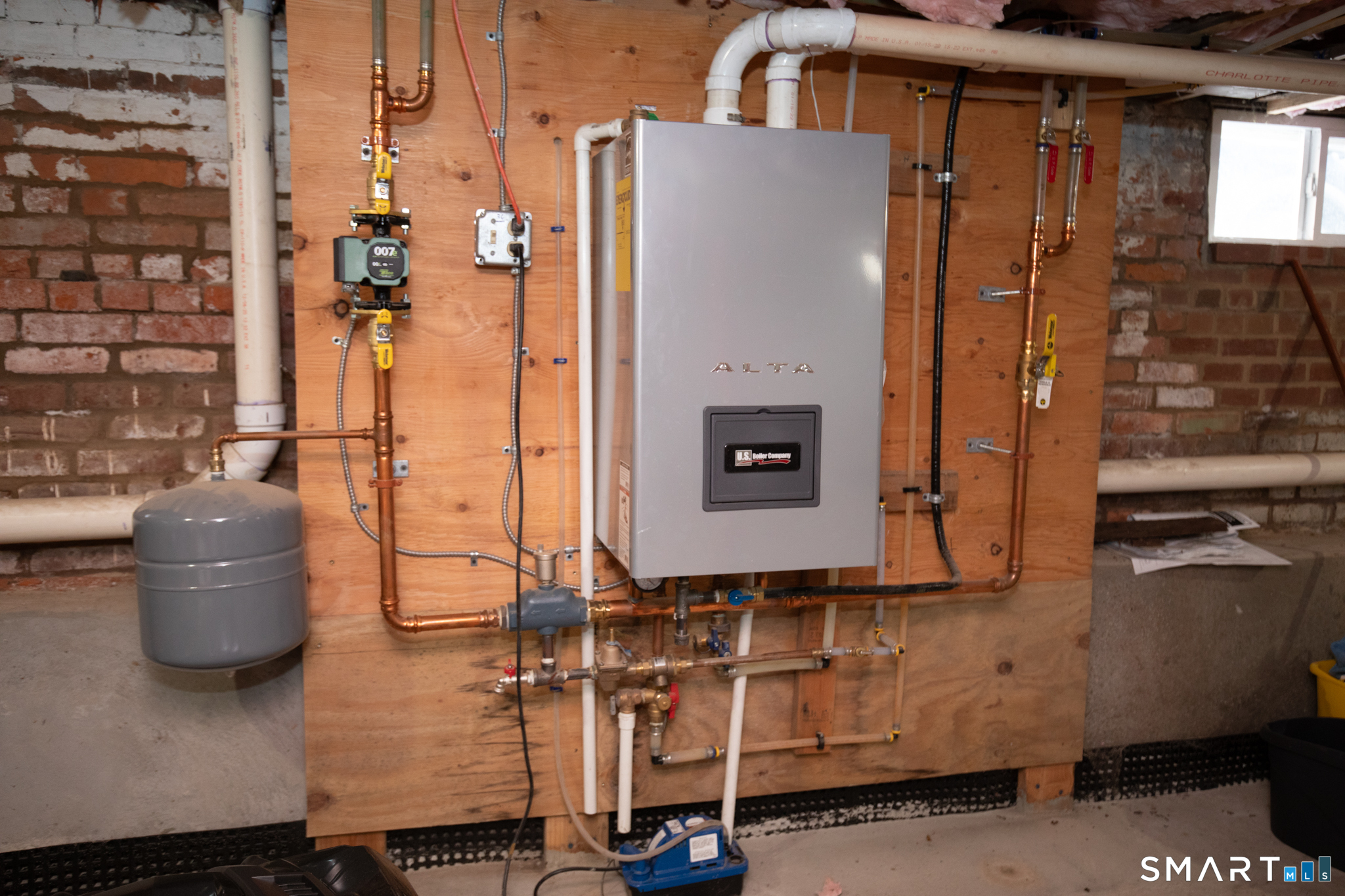 78 Martin Street Hartford, CT 06120 - Photo 31 of 33