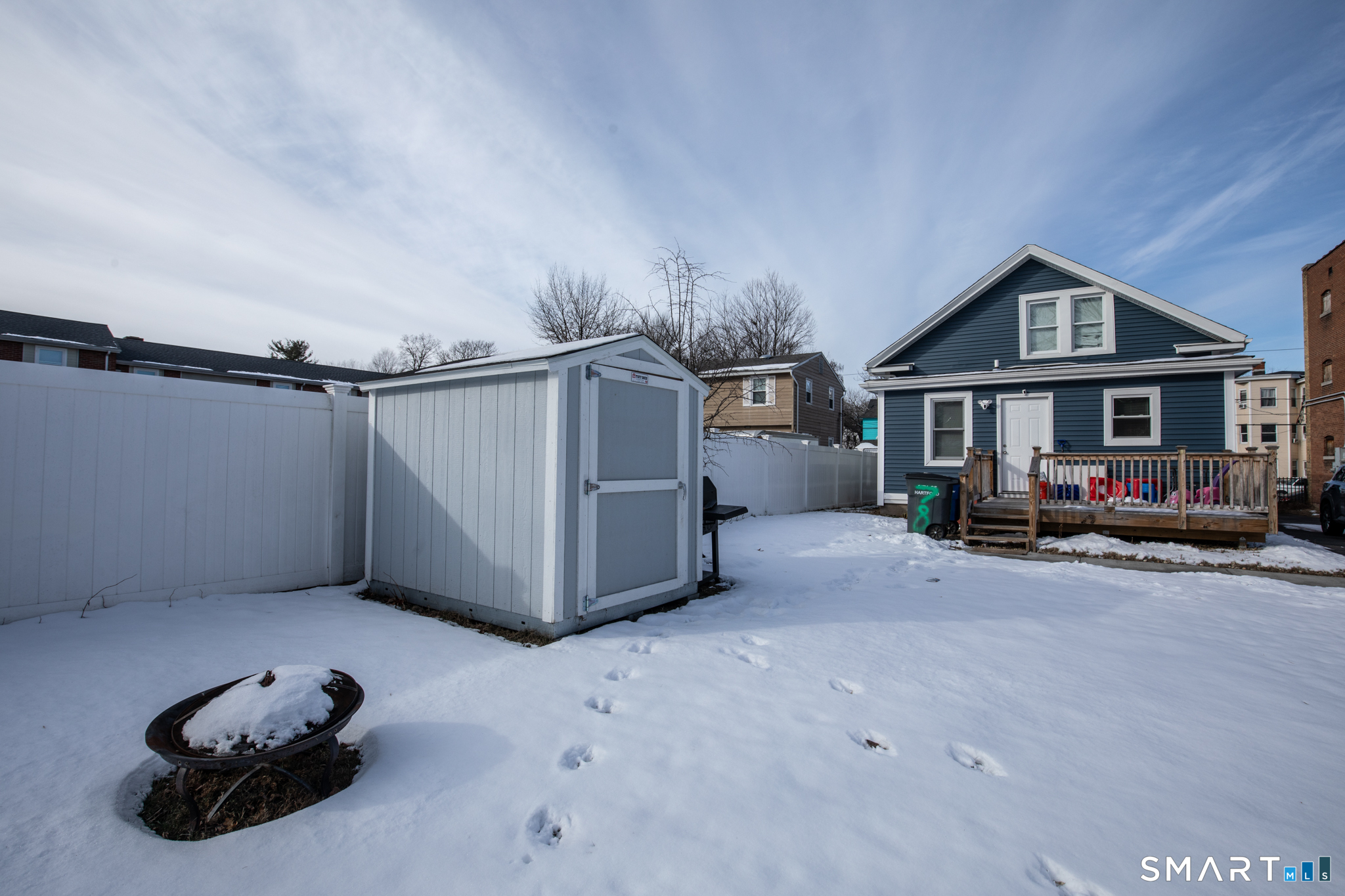 78 Martin Street Hartford, CT 06120 - Photo 6 of 33