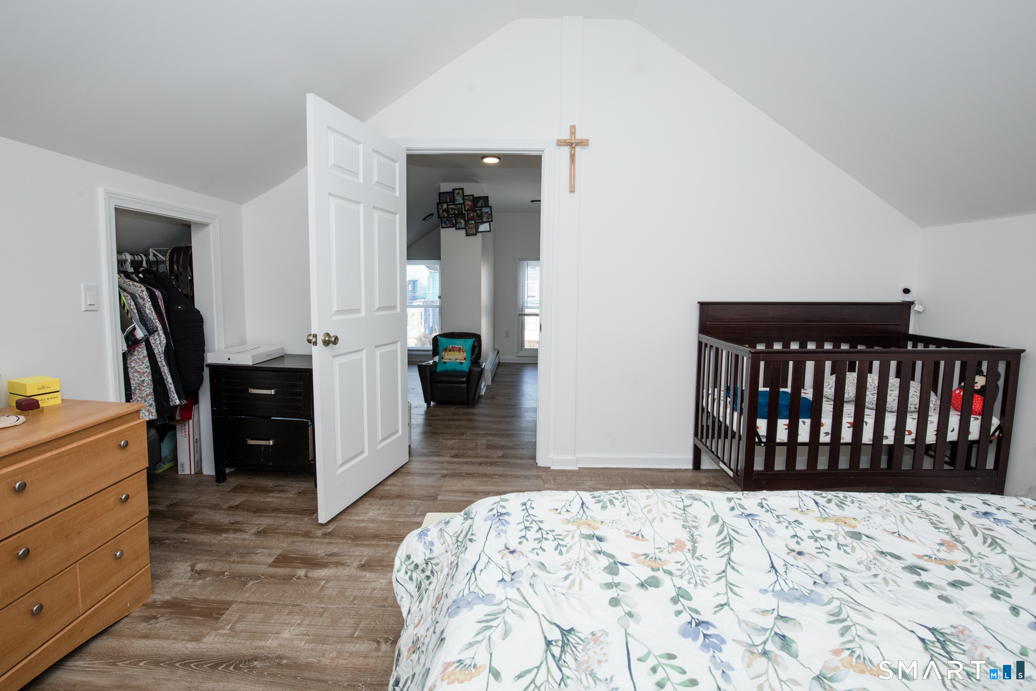 78 Martin Street Hartford, CT 06120 - Photo 7 of 33