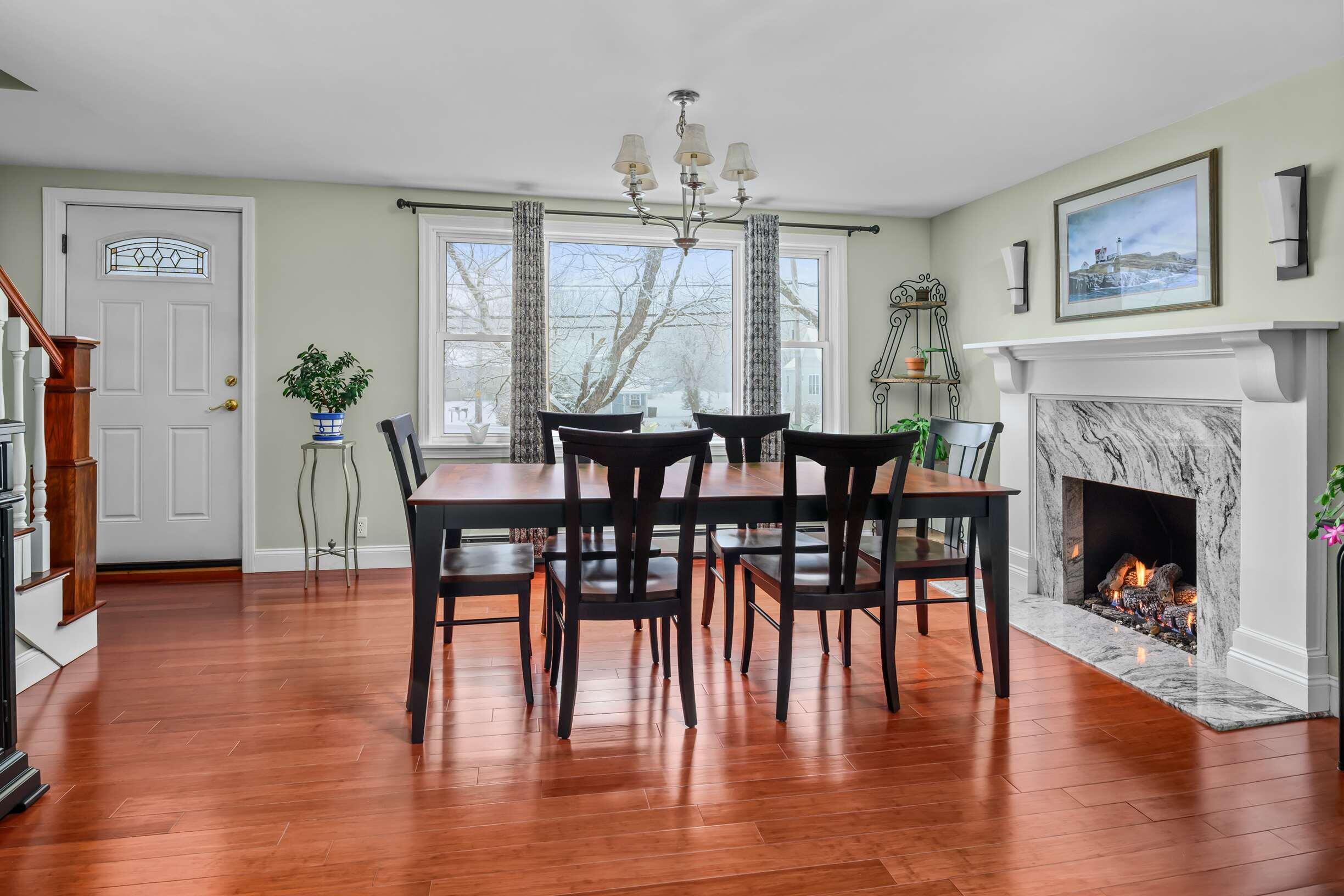 208 Long Sands Road York, ME 03909 - Photo 11 of 41 Dining Room