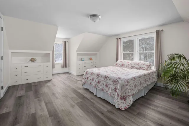 $1,015,000 | 208 Long Sands Road, York, ME 03909