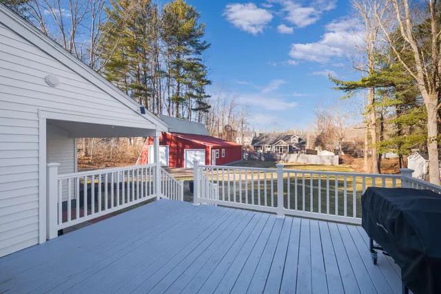 $1,015,000 | 208 Long Sands Road, York, ME 03909