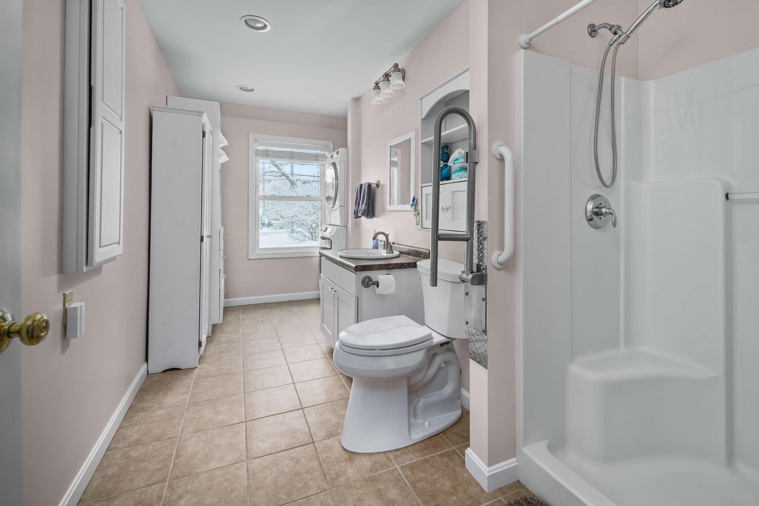 208 Long Sands Road York, ME 03909 - Photo 32 of 41 Bathroom