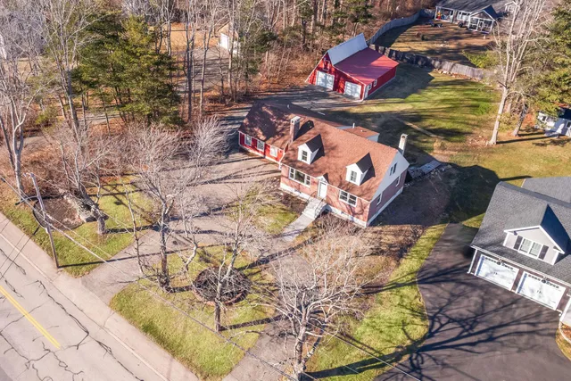 $1,015,000 | 208 Long Sands Road, York, ME 03909