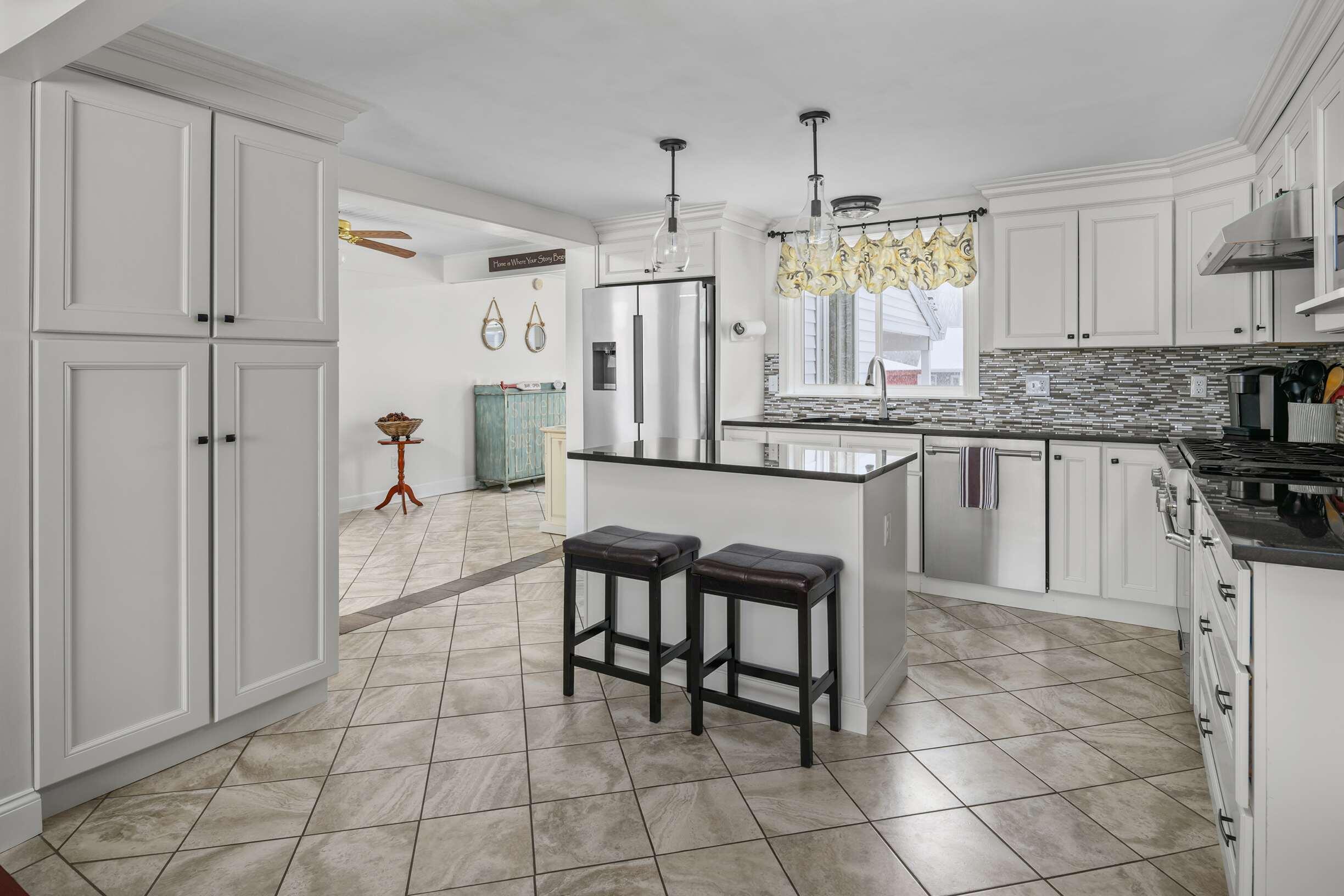 208 Long Sands Road York, ME 03909 - Photo 6 of 41 Kitchen