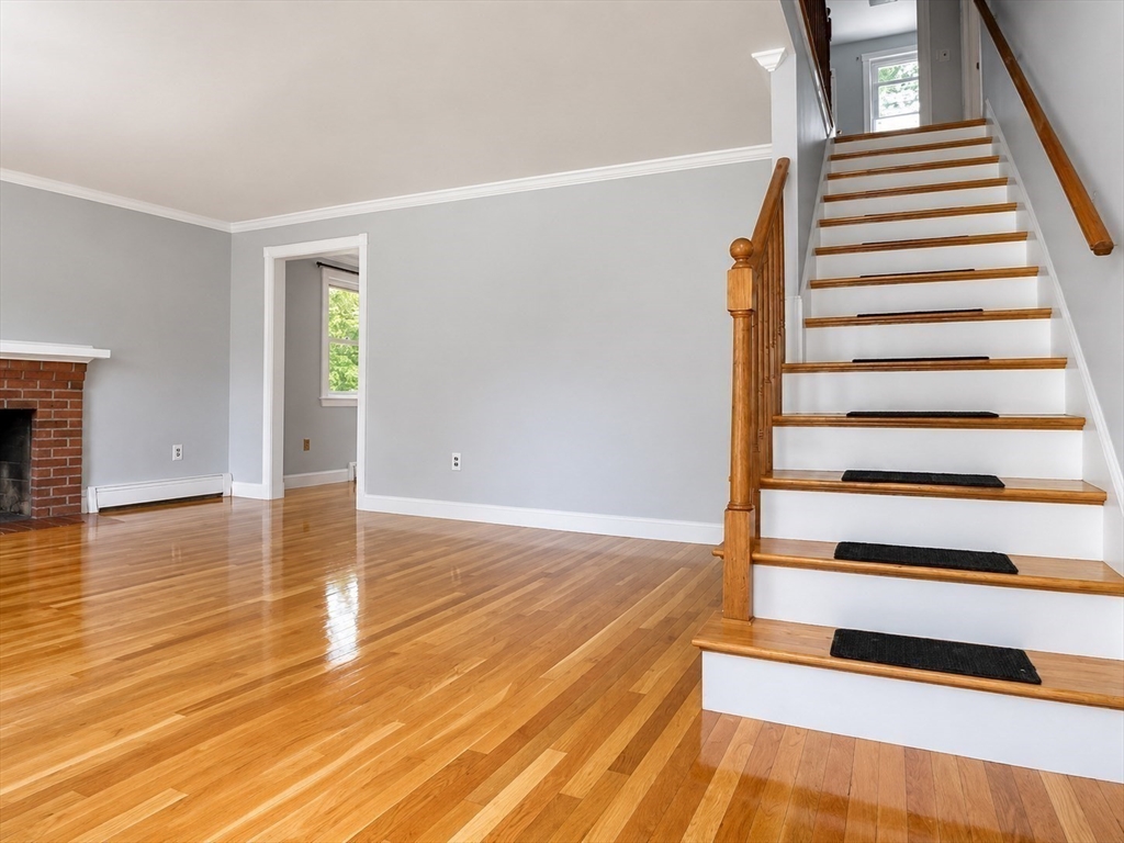 39 Anson Road Concord, MA 01742 - Photo 4 of 30