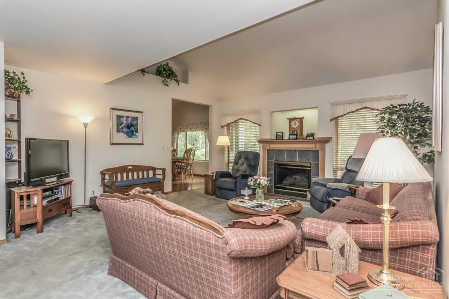 60830 Currant Way Bend, OR 97702 - Photo 4 of 24 Additional Photo