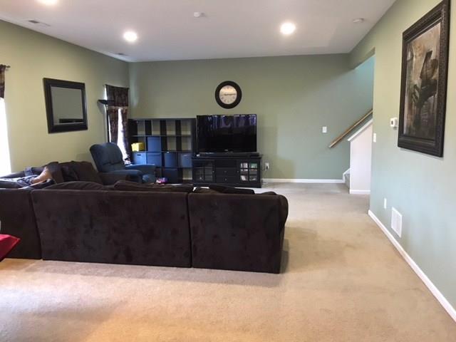 634 Springtree Lane Avon, IN 46123 - Photo 4 of 30 Gallery Image 4