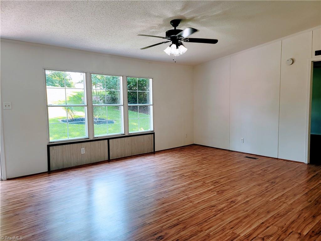 1050 Bowen Road Pinnacle, NC 27043 - Photo 3 of 21