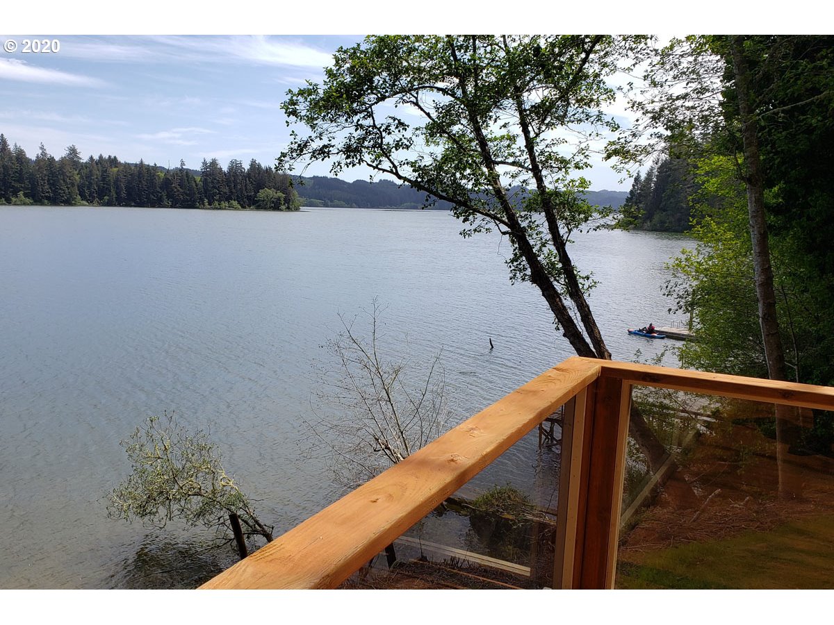 5366 Buckskin Bob Road Florence, OR 97439 - Photo 4 of 25 Gallery Image 4